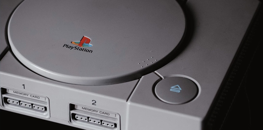 Ewolucja padów PlayStation (1994-2013) - Ciekawostki